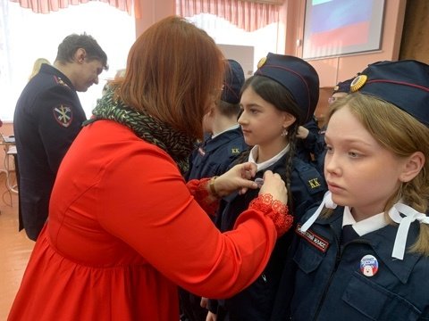 Полицейские Златоуста приняли участие в открытии первого кадетского класса правоохранительной направленности